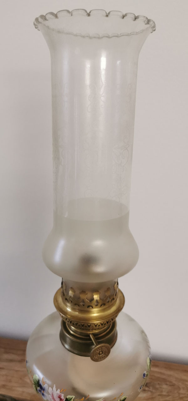 Petroleumlampe Säulenlampe mit Marmorsäule